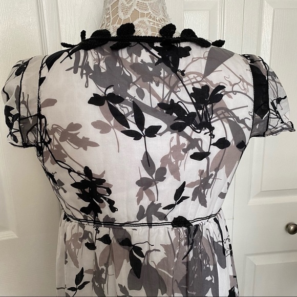 Max Studio dress V neck crochet detail cap sleeve cotton Elasticized below chest - Picture 6 of 9